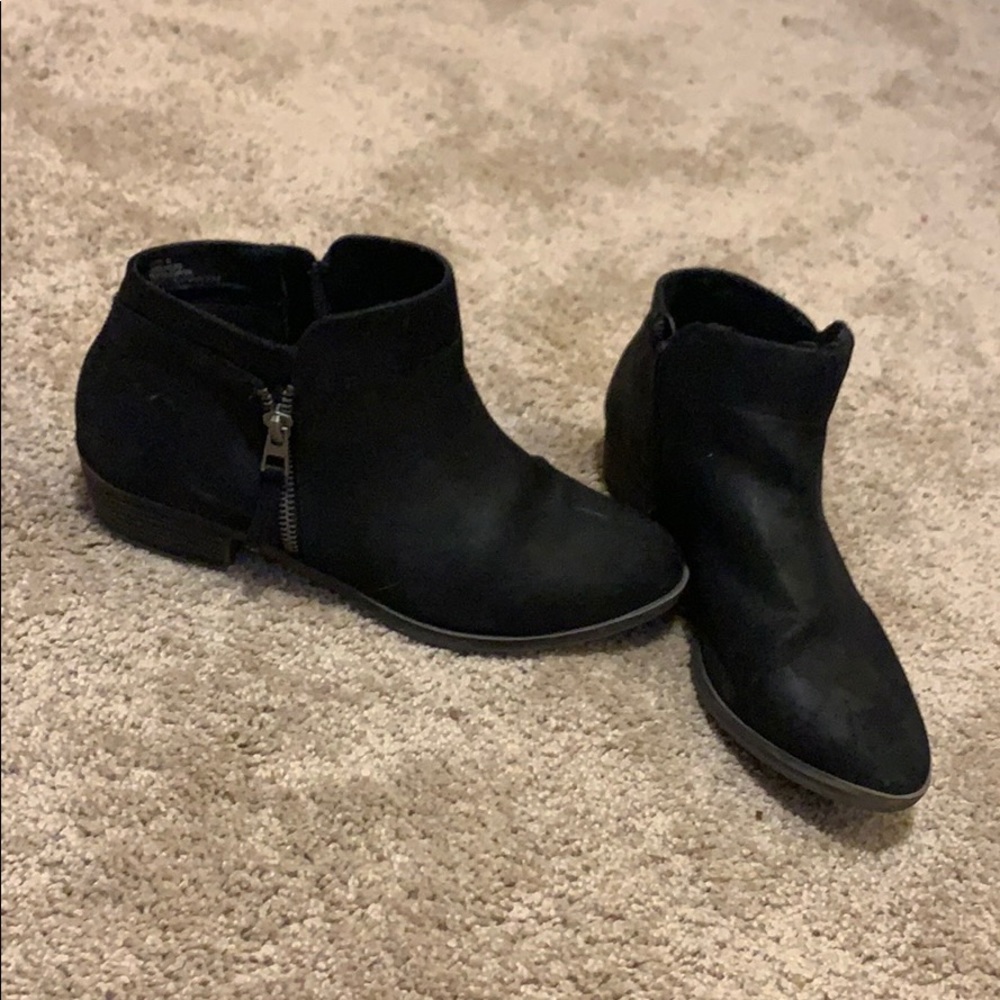 Maurices black booties
